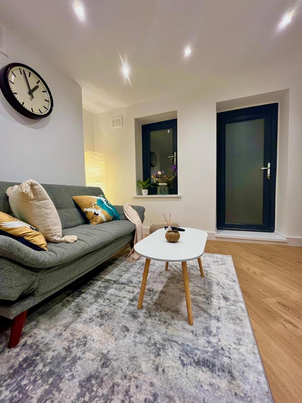 Cozy And Peaceful Apartment With Terrace In Hackney London Kültér fotó
